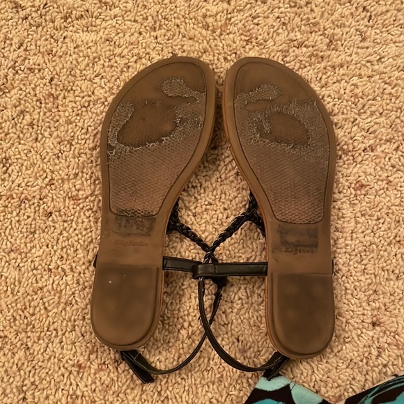 Black & gold braided sandals size 7 - Picture 2 of 2